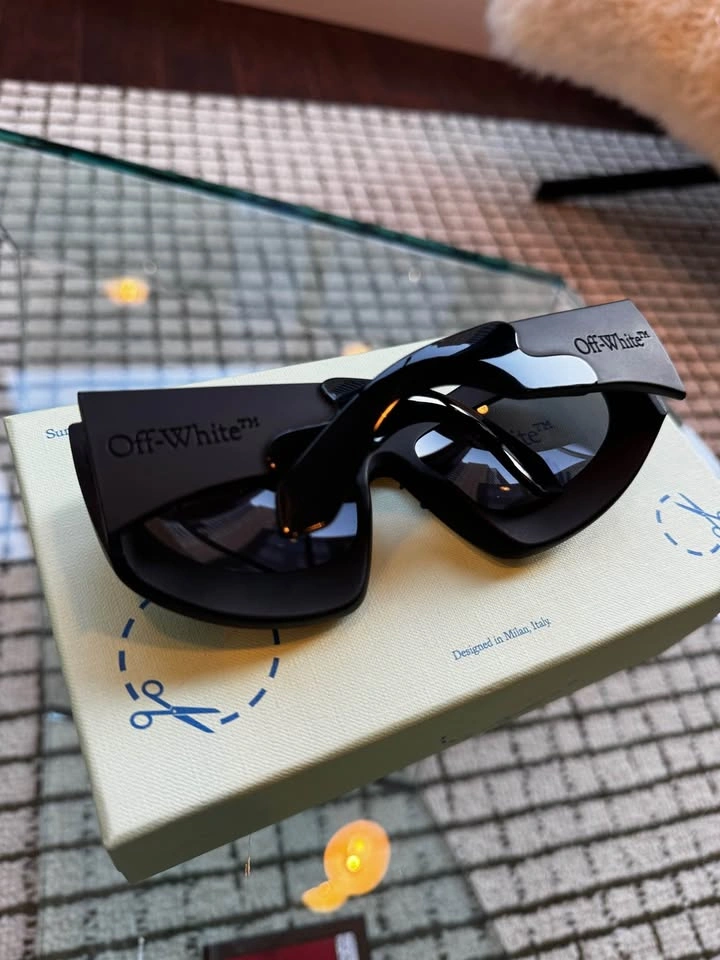 NEW Off-White “Katoka” Unisex Oversized Sunglasses - photo 4