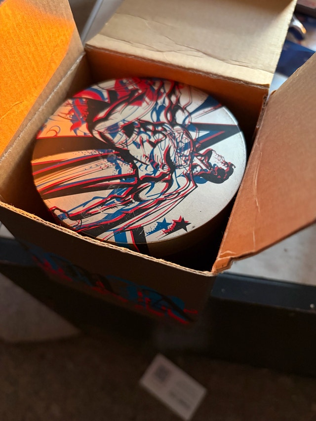 superman watch limited numbered - photo 4