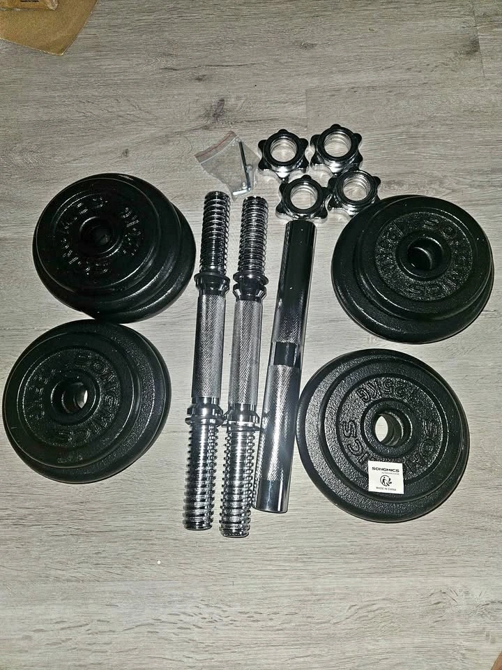Cast Iron Adjustable Dumbbell/Barbell Set - 66lbs