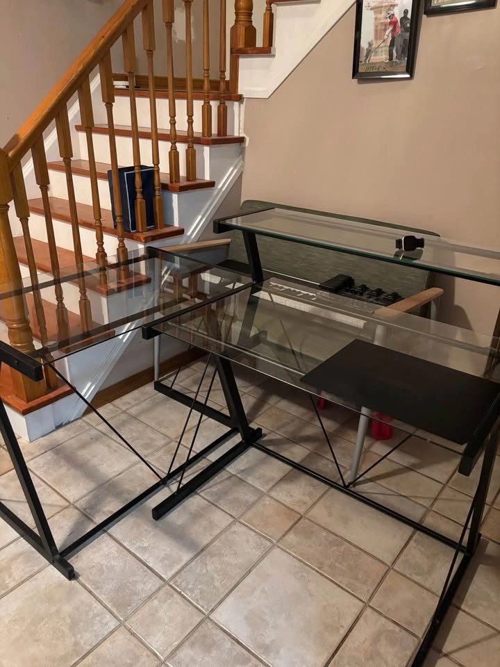 Glass L shape computer desk - photo 2