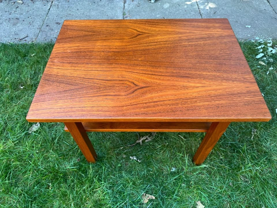 Refinished Mid-Century Teak Side Table – Made in Canada - photo 4