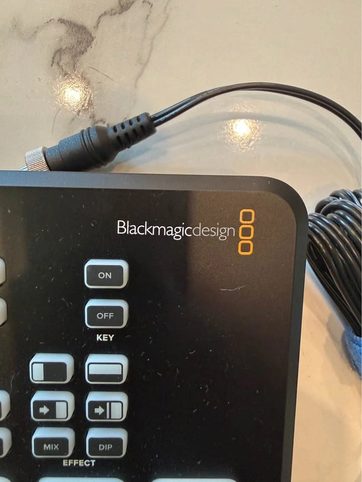 Blackmagic Design ATEM Mini HDMI Live Stream Switcher - photo 3