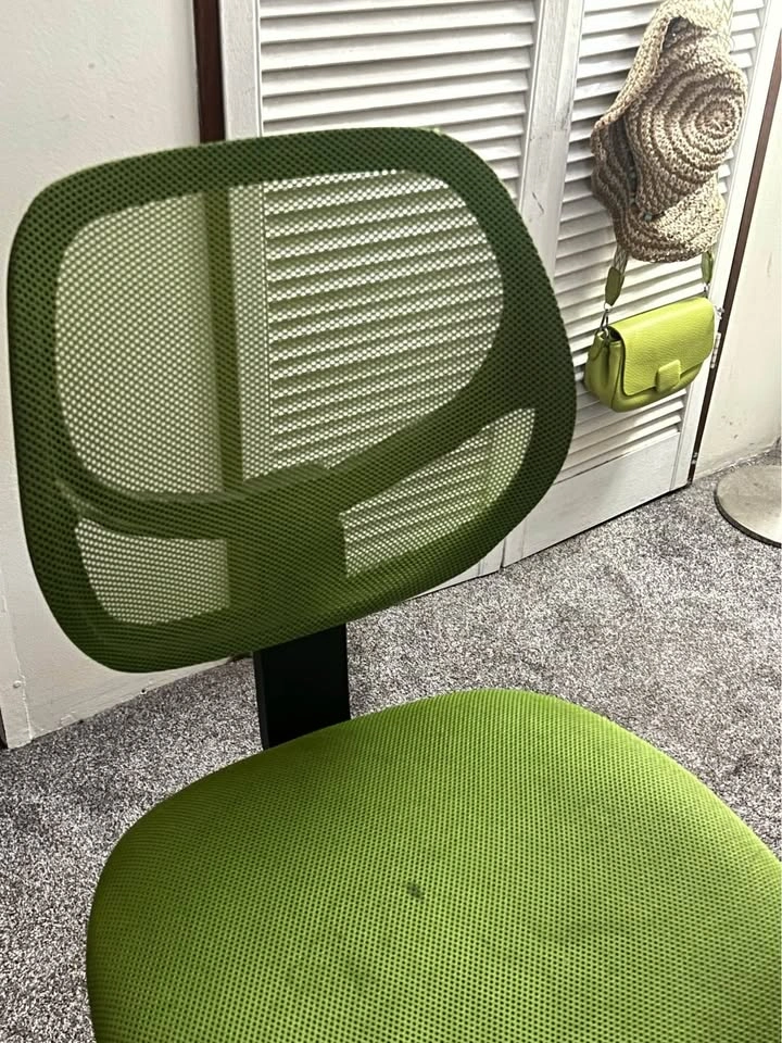 Office chair - photo 3