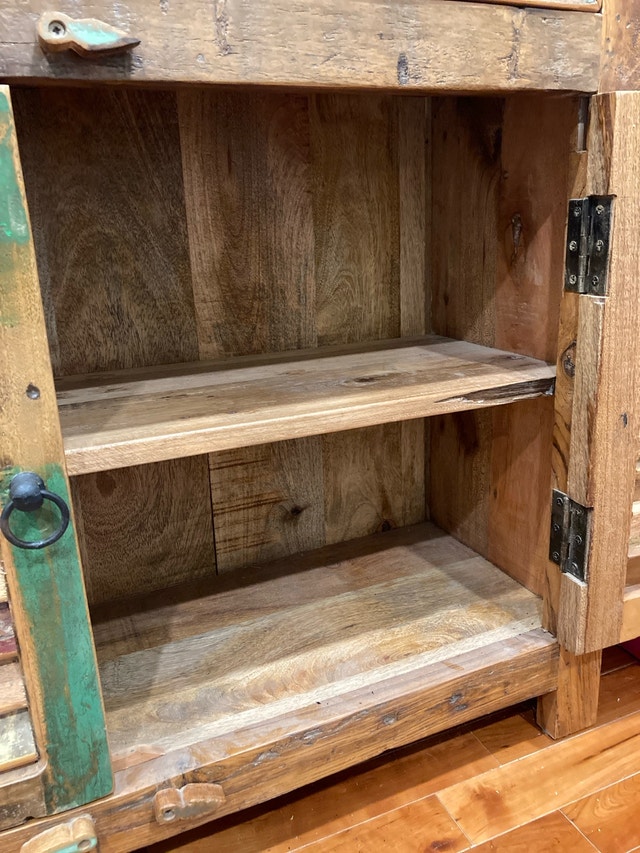 Reclaimed pine storage cabinet - photo 4