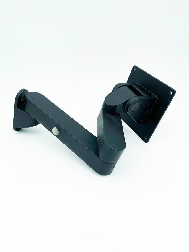 Heavy Duty Articulated Wall Mount for Monitor or TV