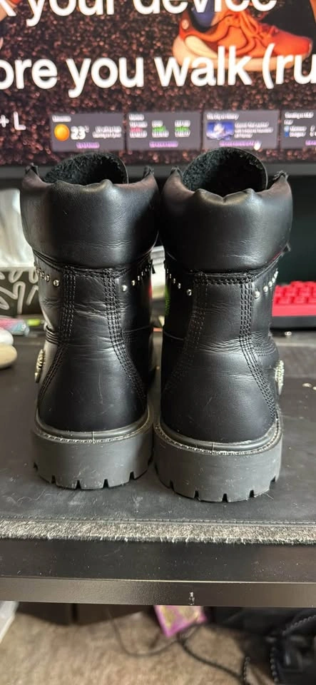 Black Timberlands Women’s SZ 8 - photo 3