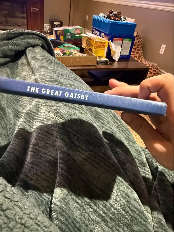 Vintage great gatsby book 1950 image indicator(2)