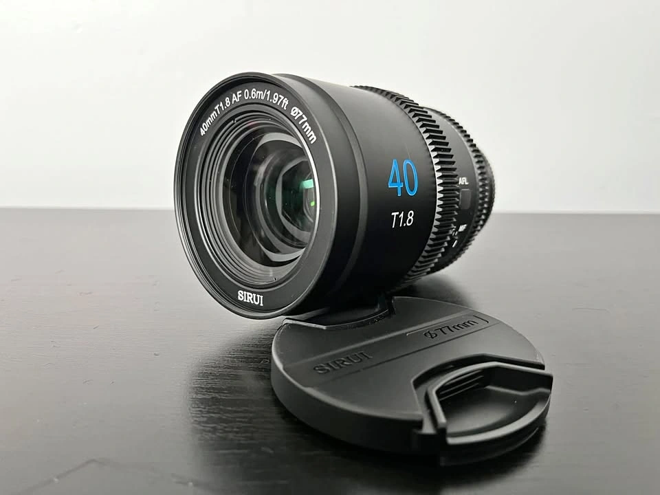 SIRUI 40mm T1.8 Anamorphic Lens, Autofocus (Sony E-Mount)