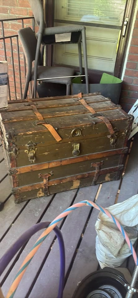 Rare vintage antique large wooden chest - photo 2