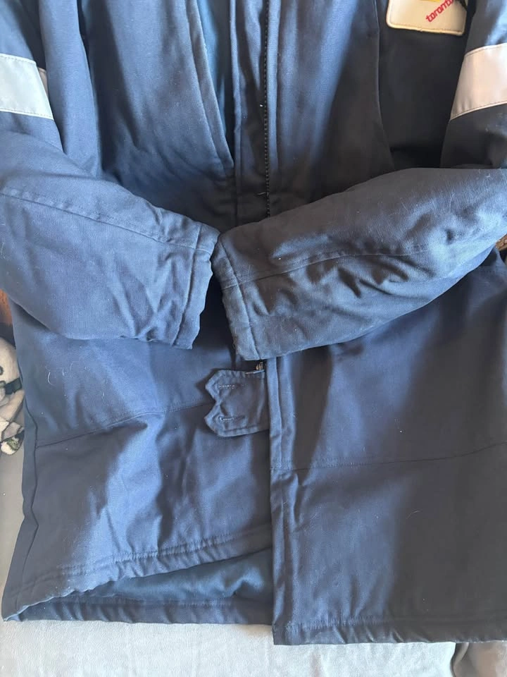 Outdoor Outfits Toronto Hydro Winter Parka Size 46 - photo 3