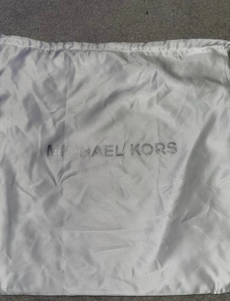 Michael Kors backpack - photo 4