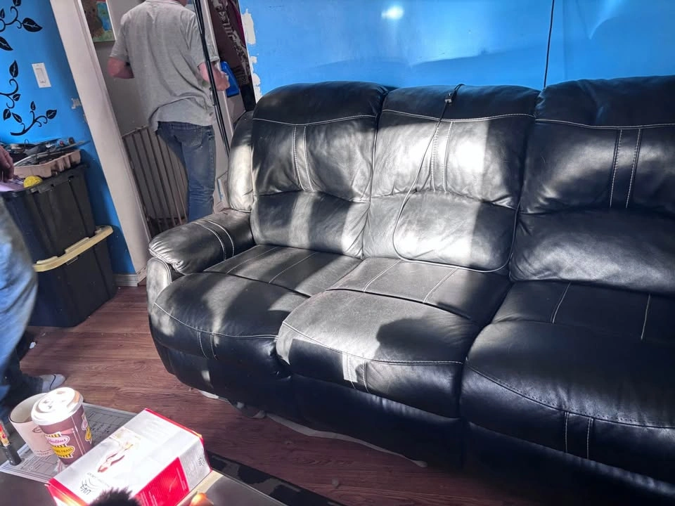 Lorraine Bel-AIre Ebony Left Facing Reclining Sectional - photo 4