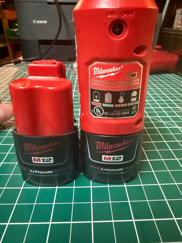Milwaukee M12 battery packs & charger pod