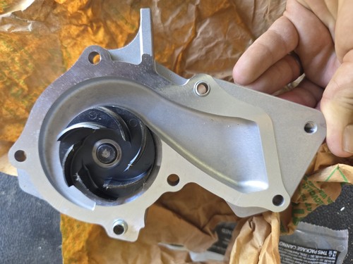 Ford Water Pump - photo 3