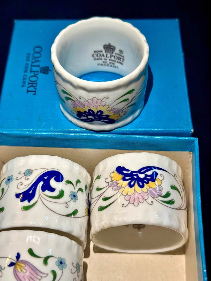 Vintage Coalport Bone China Napkin Rings Pageant Pattern