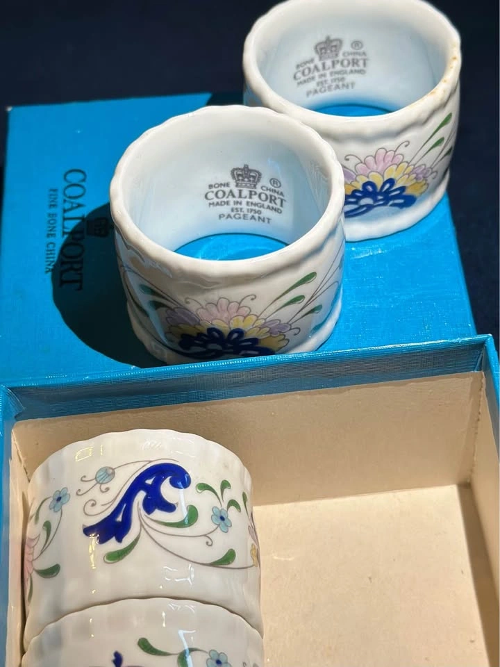Vintage Coalport Bone China Napkin Rings Pageant Pattern - photo 3