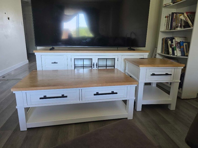 Ashley Ashburne Living Room Set TV Stand Sold