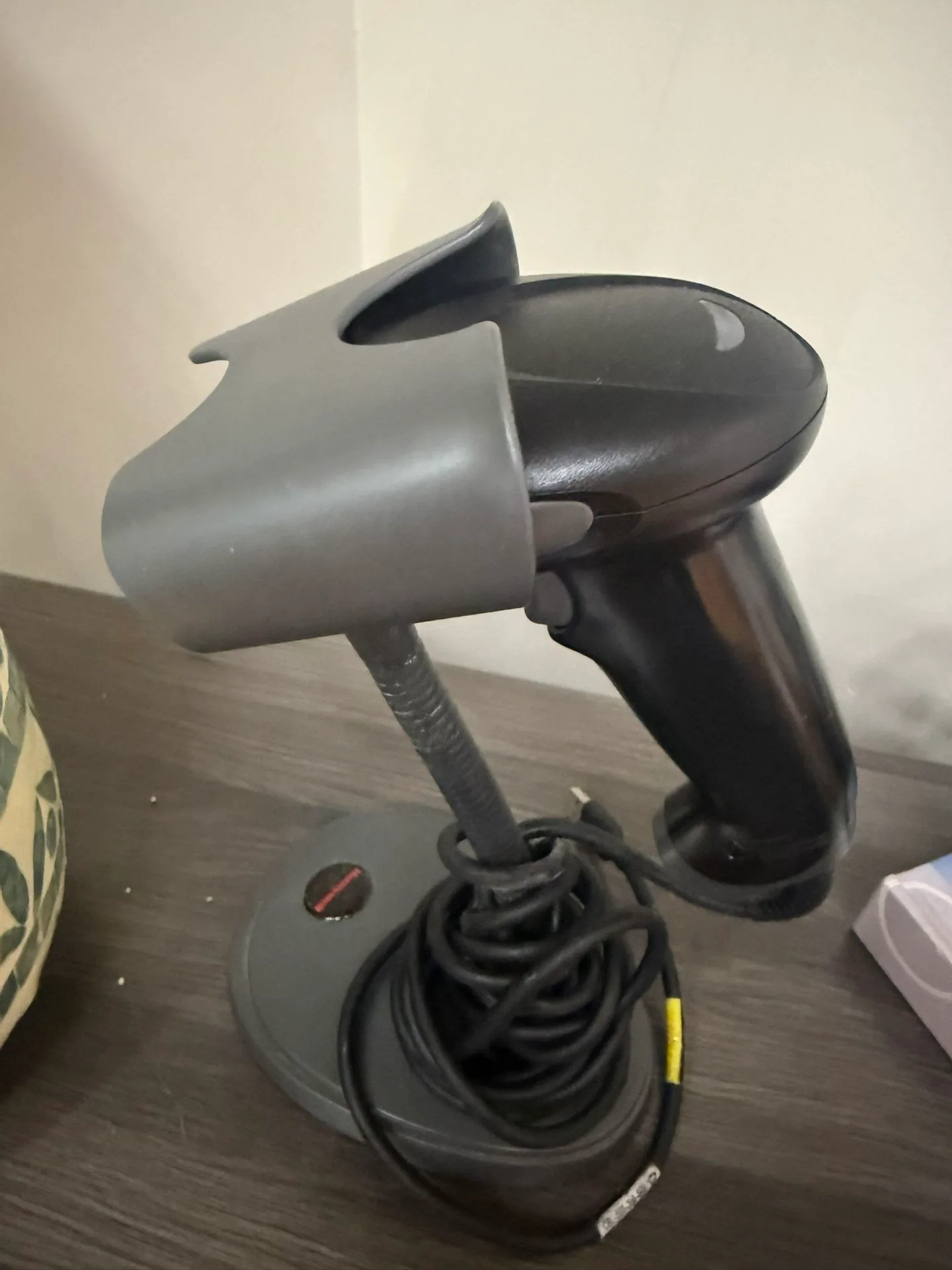 Honeywell bar Code Scanner With Stand thumbnail