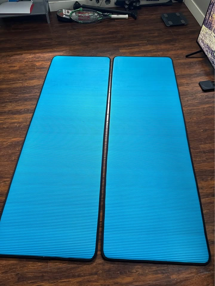 2 Brand New Yoga Mats. $10 each or $20 both! - photo 2