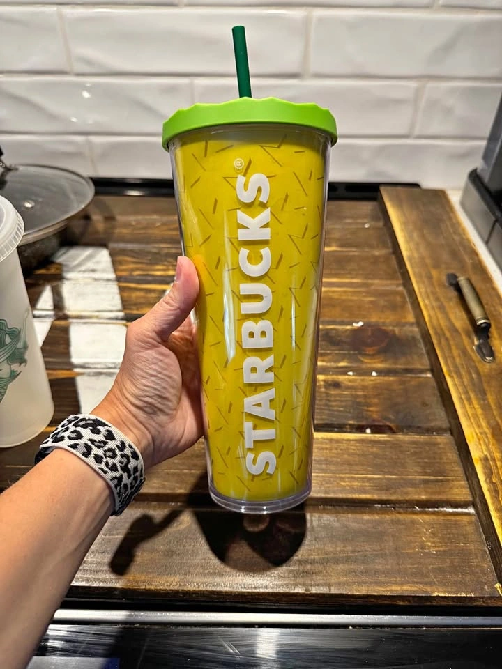 NEW Starbucks pineapple tumbler venti 24 oz