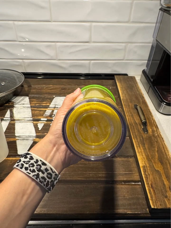 NEW Starbucks pineapple tumbler venti 24 oz - photo 2