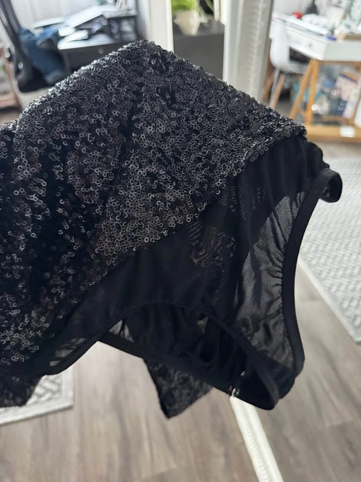 BEBE sequin one piece body suit Size M - photo 3