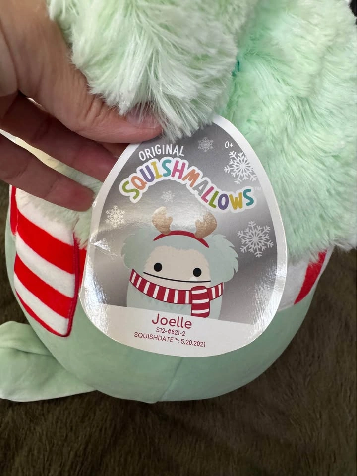 Rare Big foot Joelle 12” brand new 2021 SquishMallows - photo 3