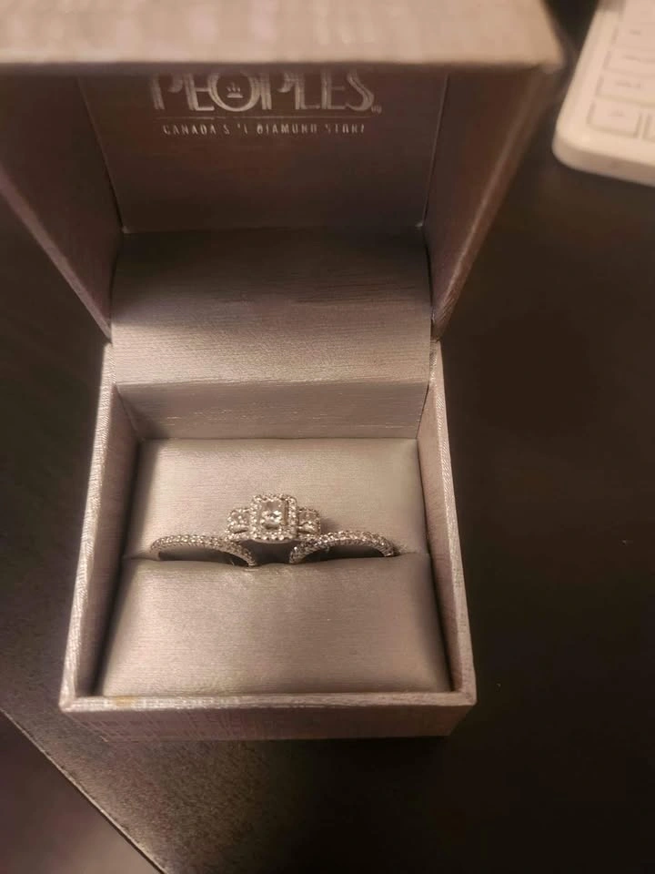 Peoples Diamond Engagement Ring Set - photo 2