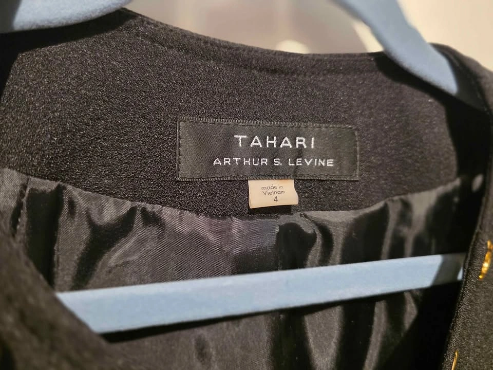 TAHARI Women's Blazer with Gold Details - photo 2