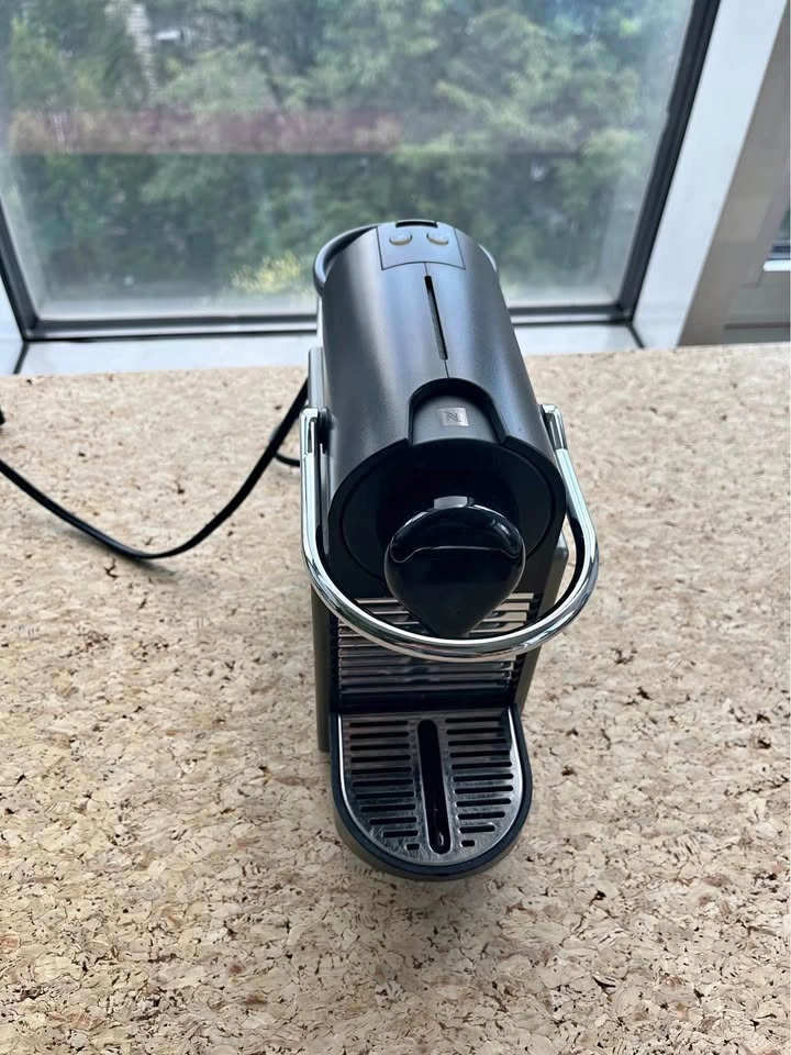 Nespresso Pixie Espresso Machine