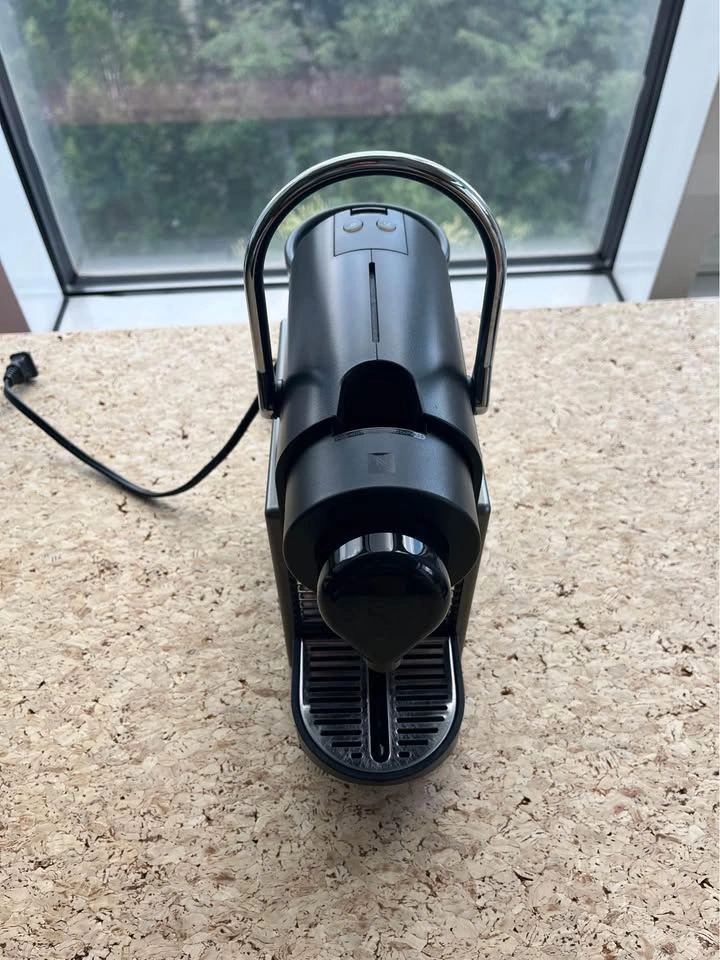 Nespresso Pixie Espresso Machine - photo 2