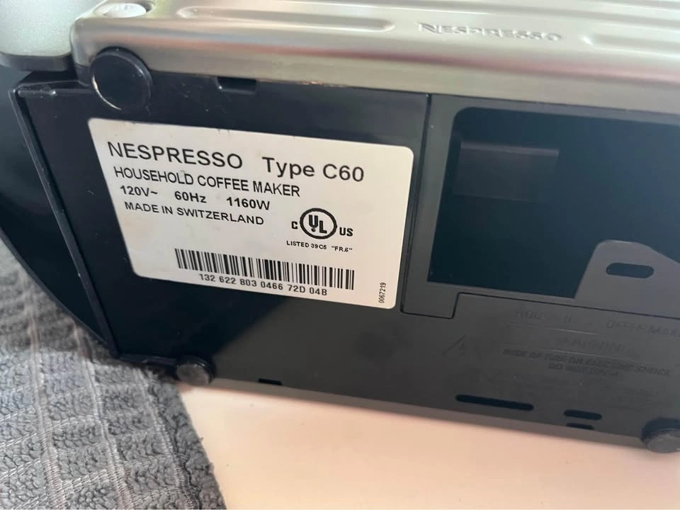 Nespresso Pixie Espresso Machine - photo 5