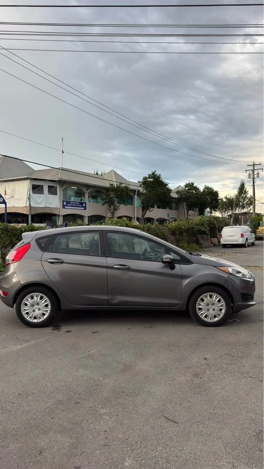 2014 Ford Fiesta - photo 4