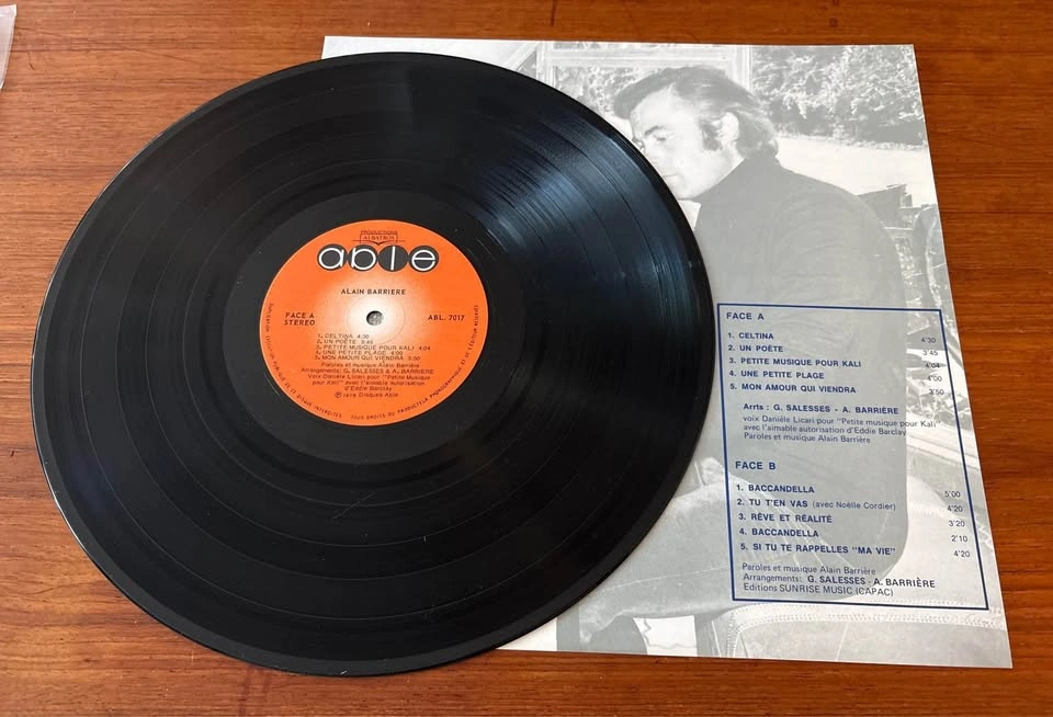 Vintage Alain Barrière Vinyl LP (1975 Canadian Pressing) - photo 2