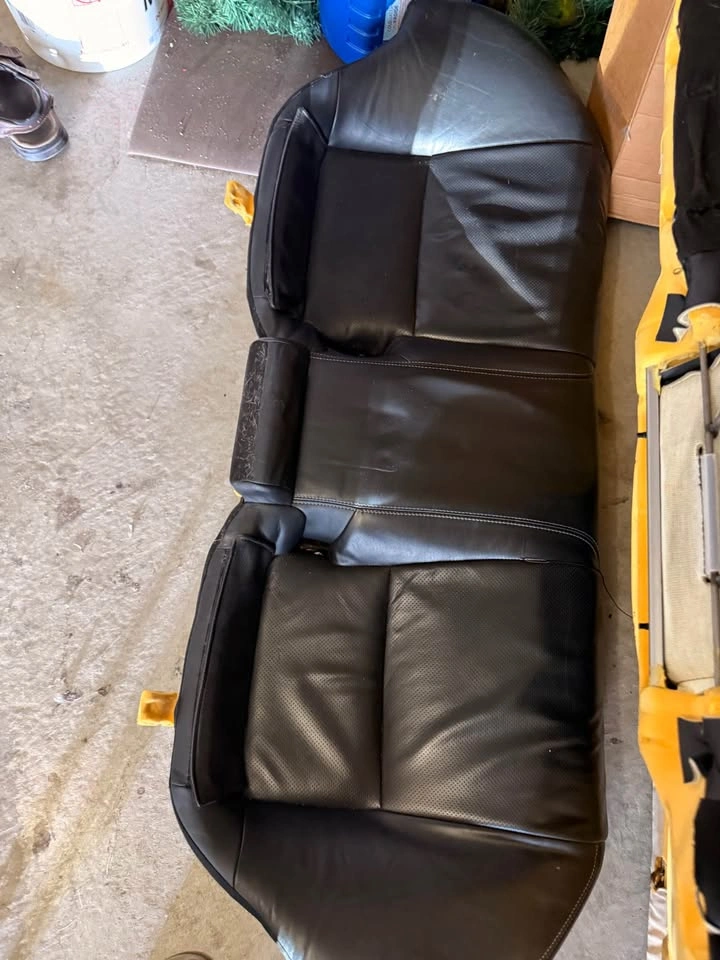 Rear Lexus IS 250/350/F seats - photo 2