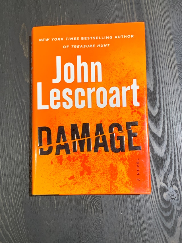Novels - Hardcover Books - photo 2