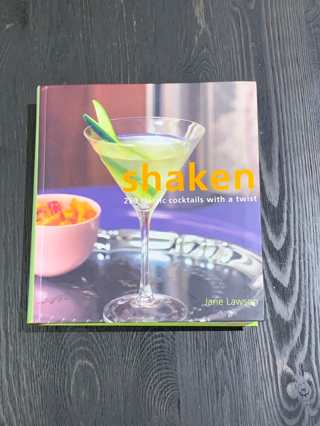 Cocktails Book - Shaken