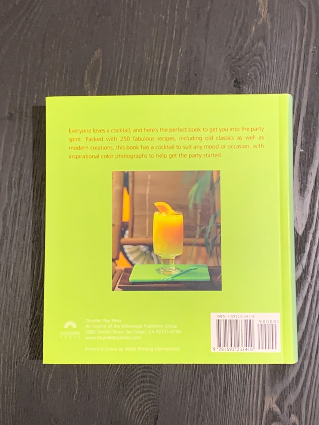 Cocktails Book - Shaken - photo 2