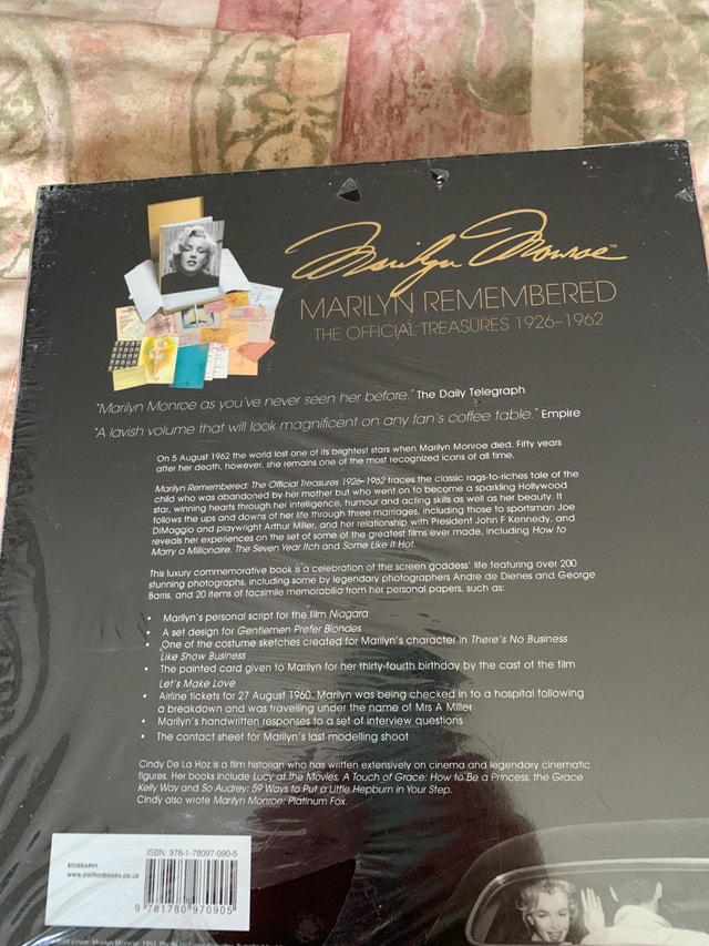 NEW Book - Marilyn Remembered: The Official Treasures - photo 2