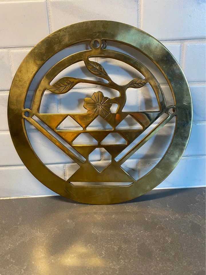Vintage Brass Floral Basket Trivet - photo 3