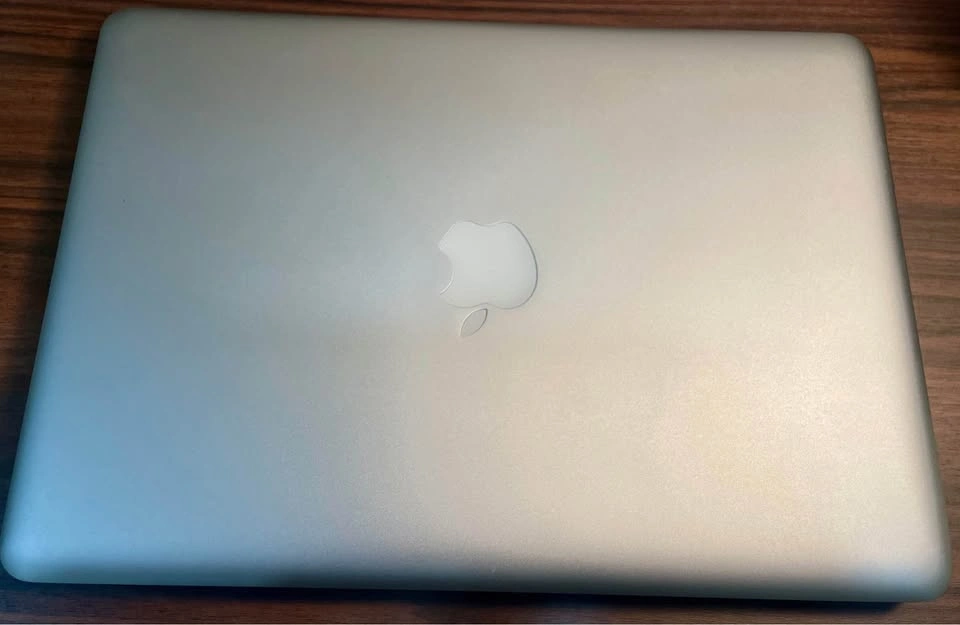 MacBook Pro 2015 - Not working - For parts / repair - photo 2