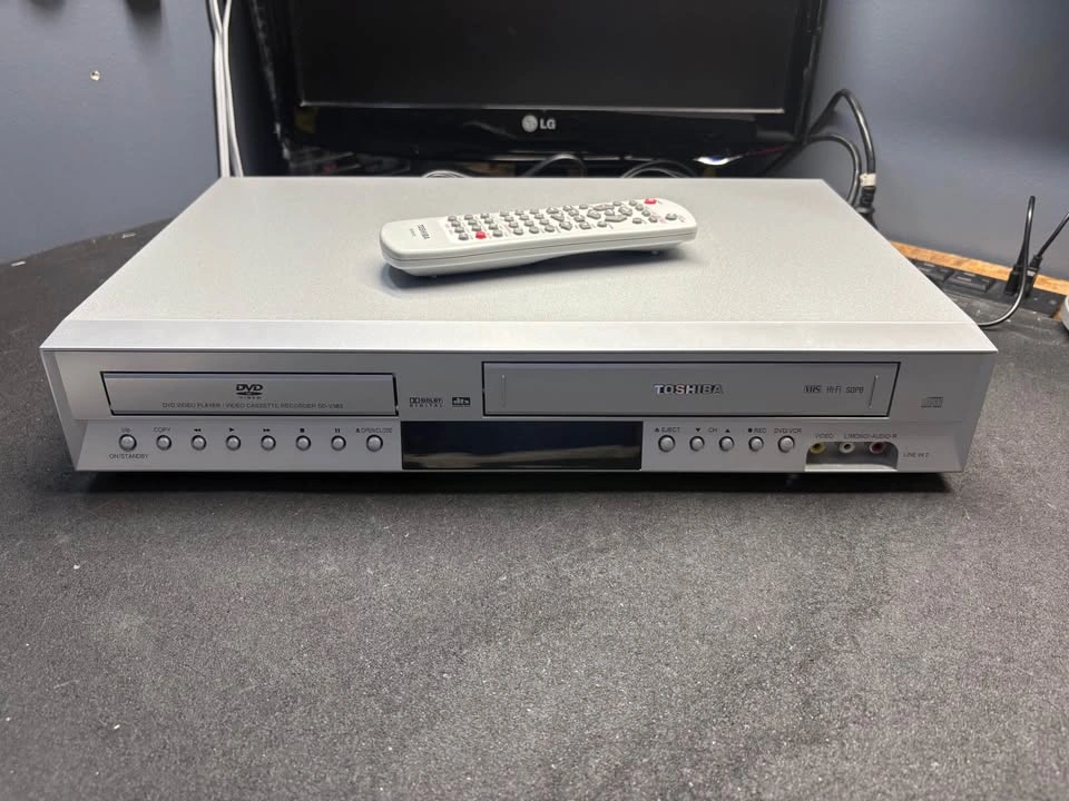 VCR Repair! Don’t Pay Unless it Plays! - photo 2