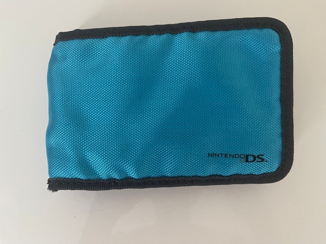 Blue Nintendo DS Cartridge & Console Case