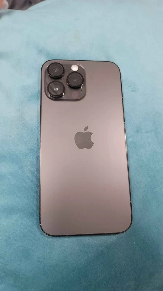iPhone 14 pro Max with tiktok app - photo 3