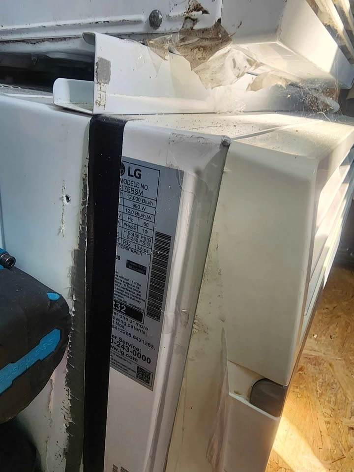 LG 12,000 BTU Window Air Conditioner WiFi App control - photo 2
