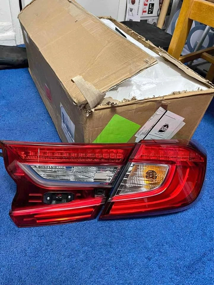2004-2007 Honda Accord Tail Lights set