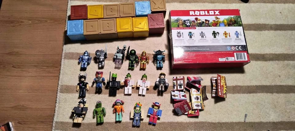 Roblox Toys action figure lot