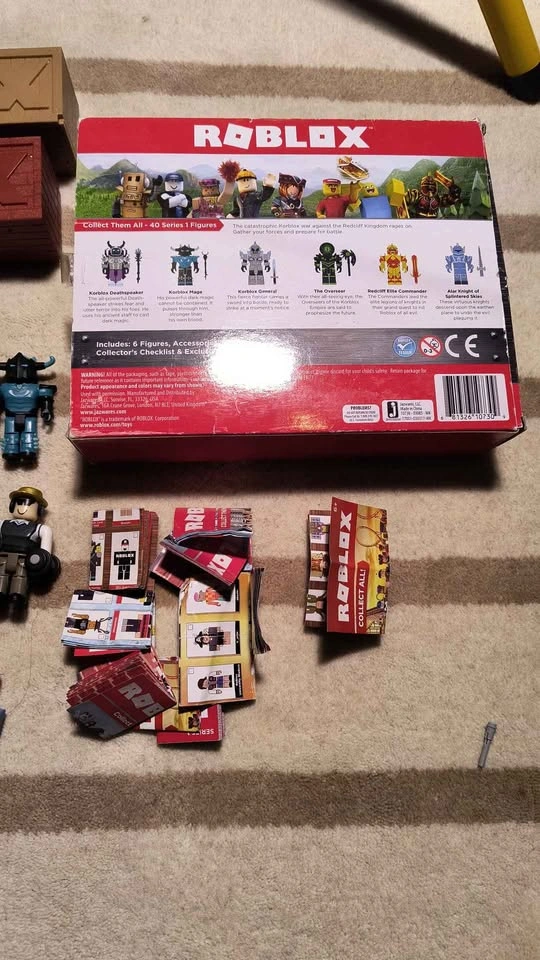 Roblox Toys action figure lot - photo 4
