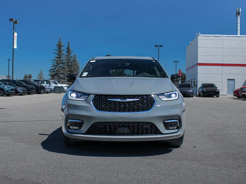 2025 Chrysler Pacifica Select 39300 KM - photo 2
