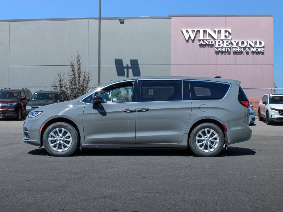 2025 Chrysler Pacifica Select 39300 KM - photo 4